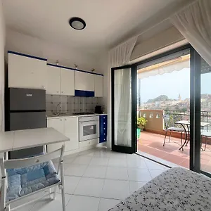  Apartment Gardenia